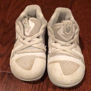 Toddler Nike sneakers